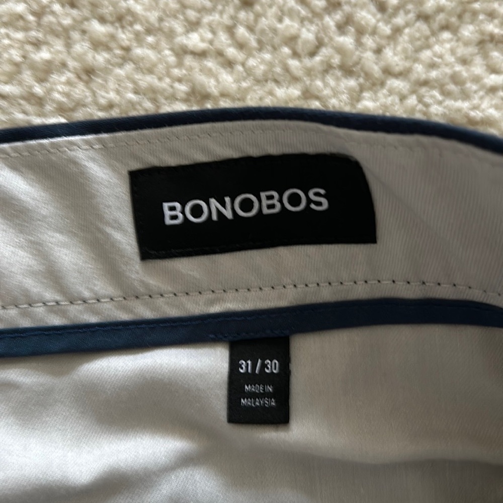 Men’s Light Weight Navy Bonobos Chinos. New, never worn, Navy